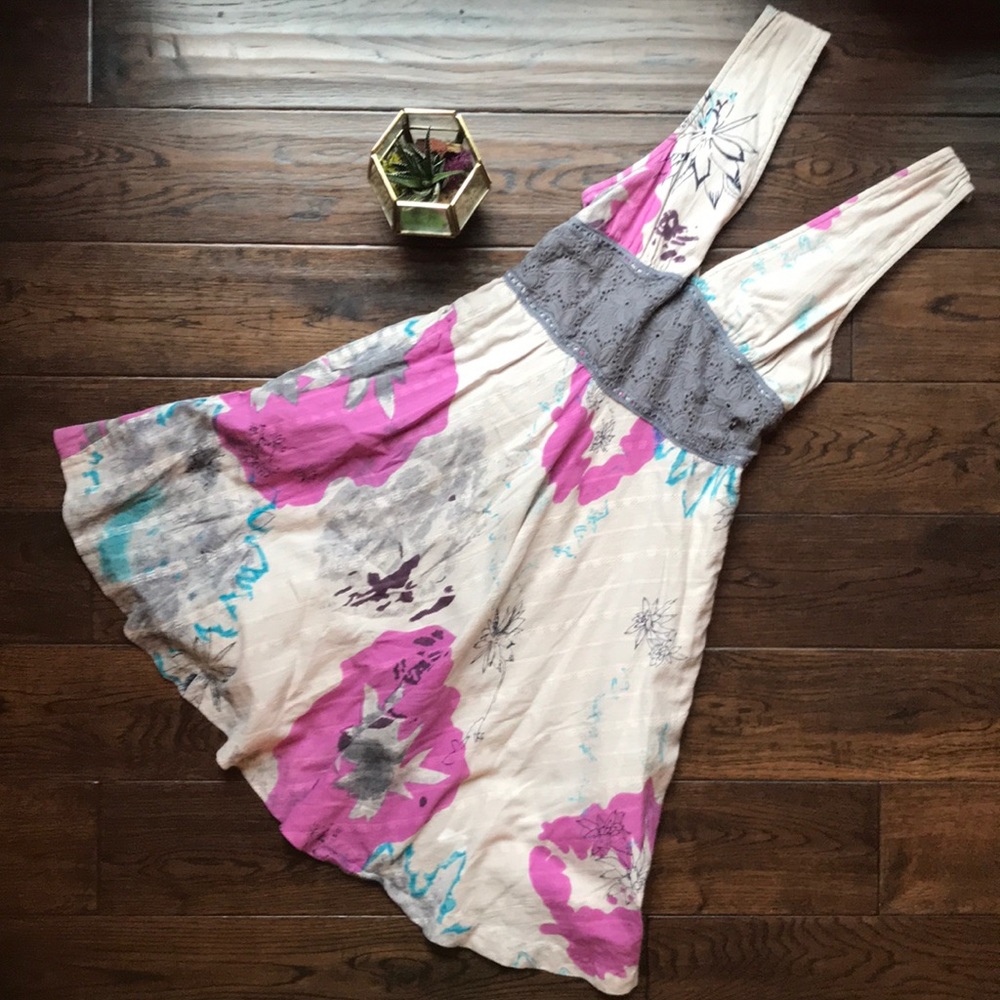 Free People 🎉HP🎉 dress fully lined with stretch